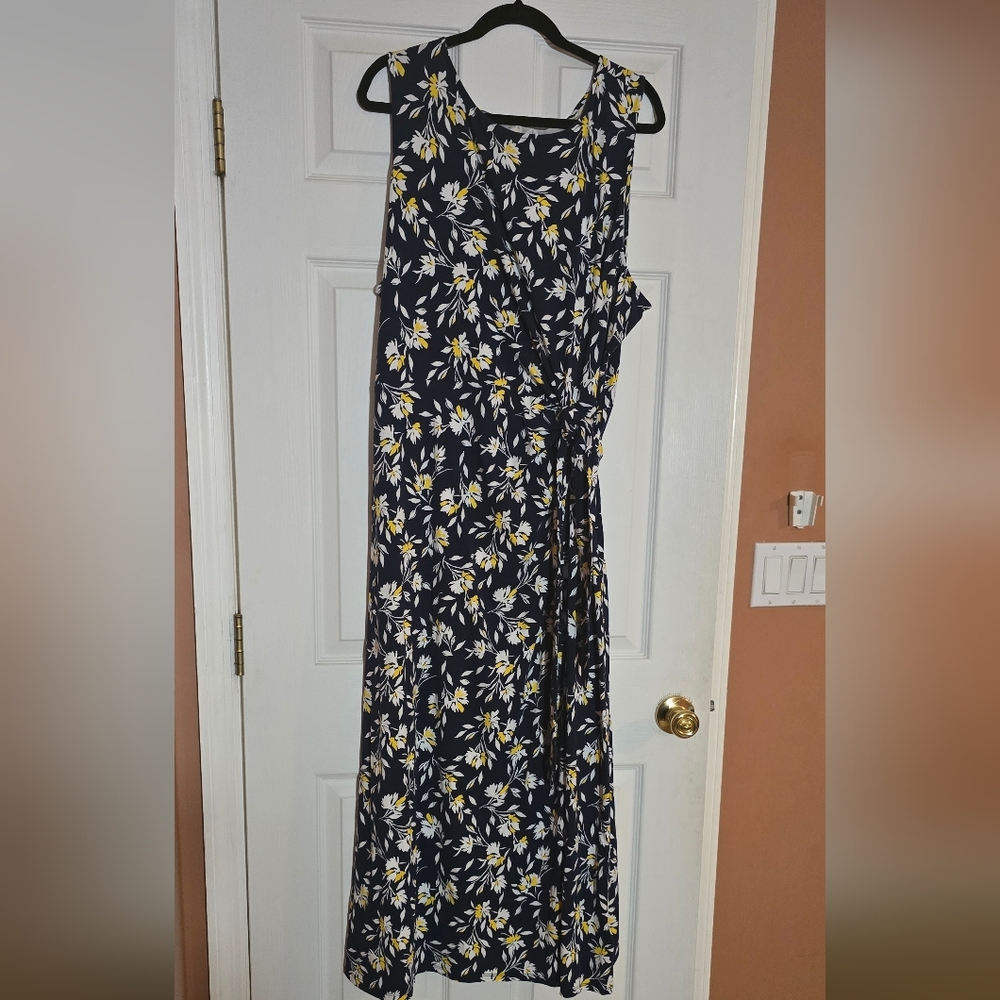 Lands' End Navy Maxi Dress with Yellow Floral Pattern, 3X